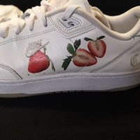 Маратонки Nike Strawberry print , снимка 3 - Маратонки - 41462607