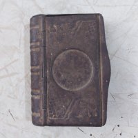 Стара метална табакера , снимка 1 - Антикварни и старинни предмети - 40713680