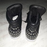 Нови с капси , снимка 4 - Дамски ежедневни обувки - 41410220