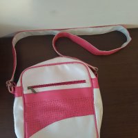 Продавам оригинална чанта за през рамо DUNLOP, снимка 2 - Чанти - 44470919