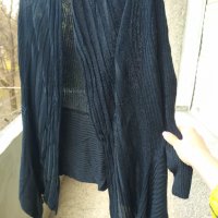Машинно плетена черна жилетка с разчупени форми + подарък блузка, снимка 5 - Жилетки - 39556666