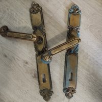 барокови дръжки за врата с шилд, снимка 1 - Антикварни и старинни предмети - 41085002