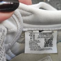 Оригинални маратонки Nike, снимка 4 - Маратонки - 42161231