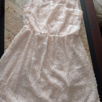 Нова рокличка с пайети, Reserved, размер 38, снимка 1 - Рокли - 36432467