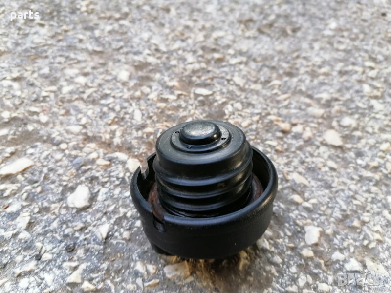 Капачка Резервоар VW Джета - Голф 2 - Голф 3 - Пасат - Поло N, снимка 1