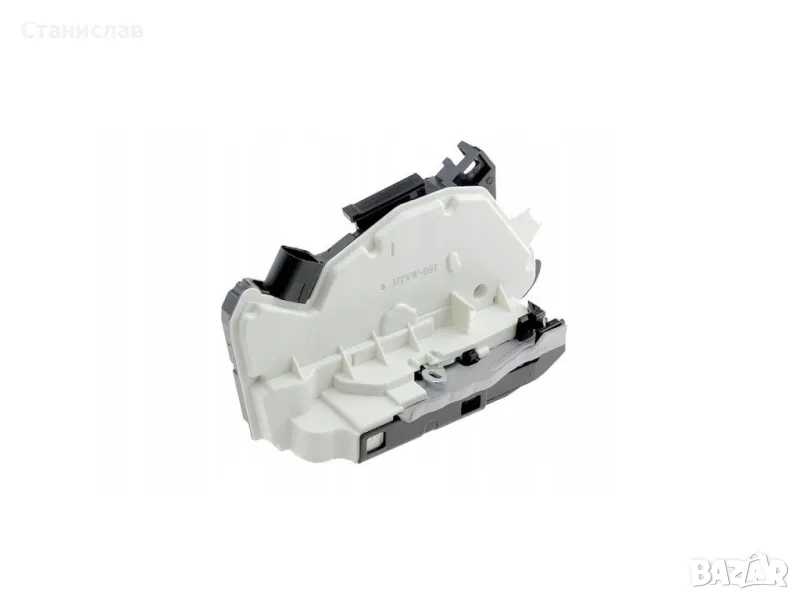  VW Tiguan 5N Брава за задна дясна врата , снимка 1