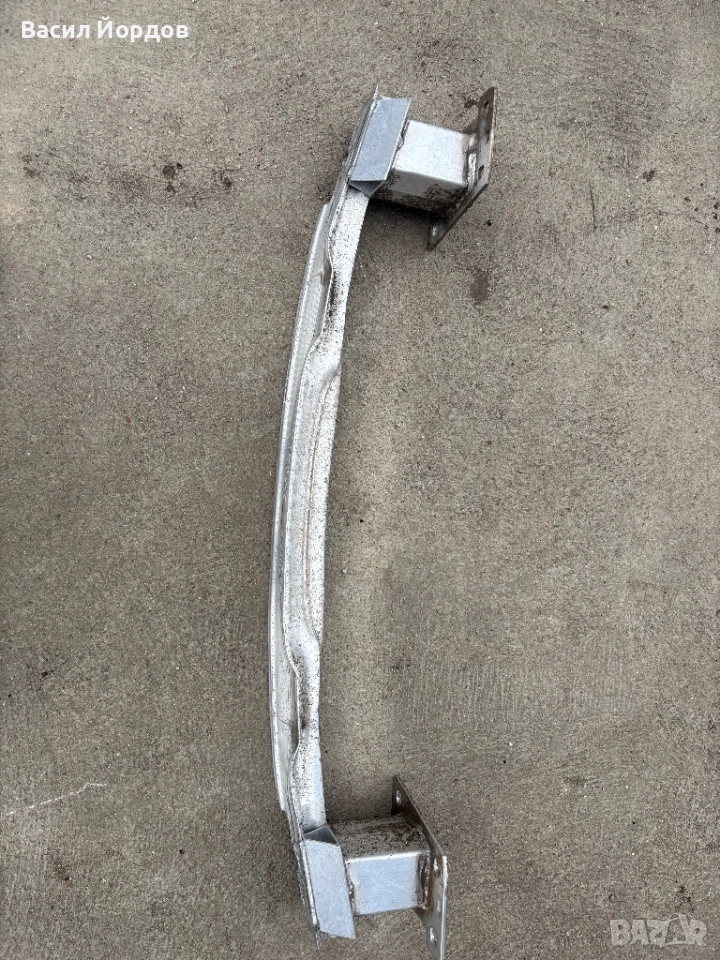 Основа Задна Броня за Ауди А6 / 4B0 807 313 F / Audi A6 / Греда Задна Броня , снимка 1