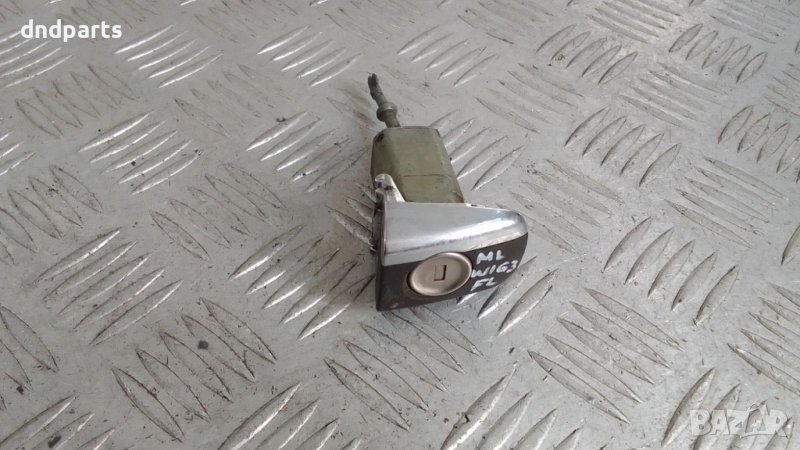 Ключалка врата Mercedes ML W163 2001г.(предна лява)	, снимка 1