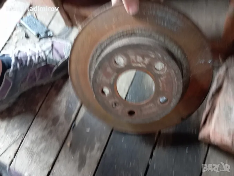 продавам спирачни дискове свалени от Опел Зафира А 2.0 101кс., снимка 1