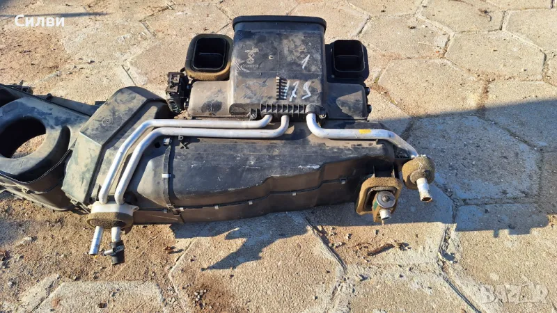 Парно за Мерцедес Ц200 и др. В202 от Mercedes C200 W202 пита тръбички климатичен радиатор корпус, снимка 1