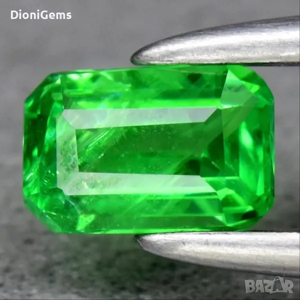 ✨ 0.21-каратов Натурален Цаворитов Гранат – Октагон, Танзания | Интензивен Зелен Блясък ✨, снимка 1