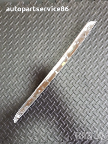 Вътрешна облицовка на задна дясна врата за Mercedes ML W164 (2006-2011) A1647300822, снимка 2 - Части - 53858008