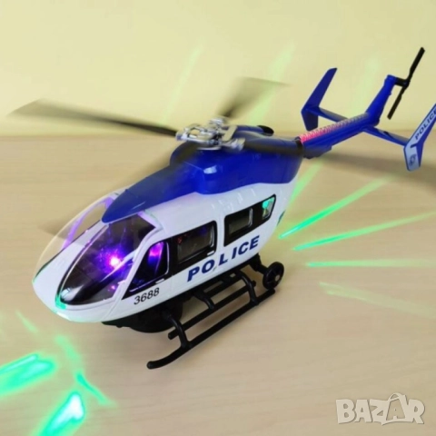 Полицейски хеликоптер със звукови и светлинни ефекти
