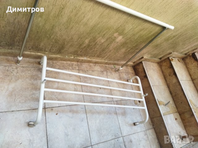 Стойка за закачалка