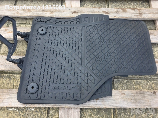 Оригинални предни гумени стелки VW Golf 7 - нови