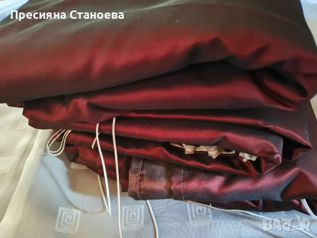 Два броя плътни пердета 