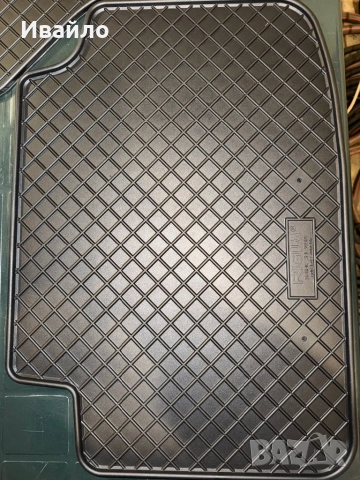 Стелки за Октавия 4, снимка 3 - Аксесоари и консумативи - 52930397