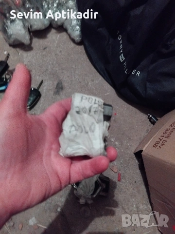 Комплект секретен болт за Поло 2017 модел, снимка 2 - Аксесоари и консумативи - 53200655