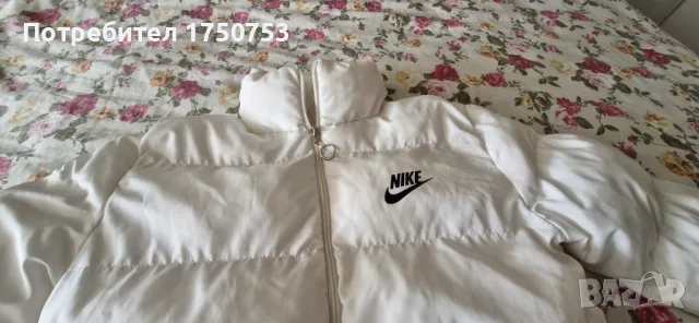 Късо яке пухенка Nike, снимка 2 - Якета - 47316020