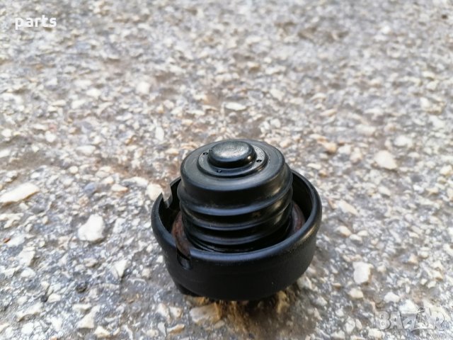 Капачка Резервоар VW Джета - Голф 2 - Голф 3 - Пасат - Поло N