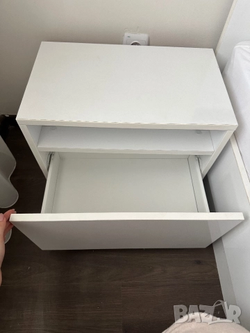 2 броя нощни шкафчета бял гланц, снимка 5 - Шкафове - 52868891