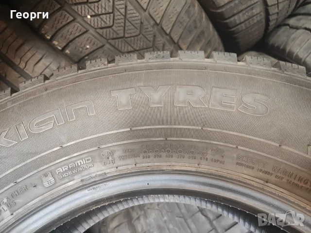 2бр.зимни гуми 215/75/16C Nokian, снимка 4 - Гуми и джанти - 55824756