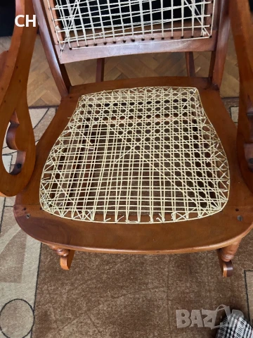 Масивен автентичен люлеещ стол, снимка 4 - Антикварни и старинни предмети - 51421725