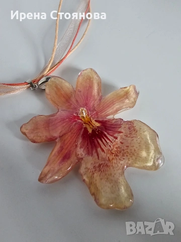 Нежно колие с естествен цвят на орхидея Камбрия. , снимка 4 - Колиета, медальони, синджири - 53737894