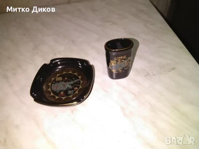 Кипър порцеланов пепелник и чаша за цигари Hand Made in 24 K Gold, снимка 1 - Други стоки за дома - 49498514