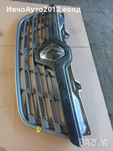 решетка предна оригинална 623102803R Renault master 15-19г, снимка 5 - Части - 44817899