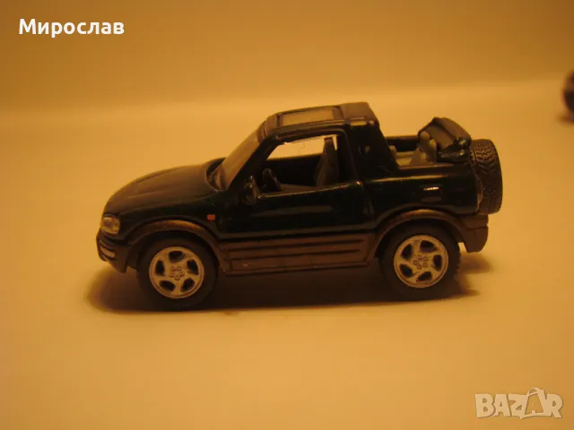 HONGWELL 1/72 TOYOTA RAV 4 МОДЕЛ КОЛИЧКА