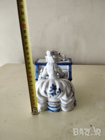 порцелнова статуетка, снимка 2 - Други ценни предмети - 41797263