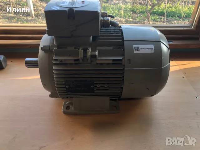 Трифазен електромотор Siemens 4kw, 1460об/мин, снимка 6 - Електродвигатели - 49103133