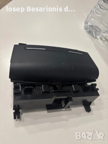 Пепелник за Ауди А3 8П / Audi A3 8P, снимка 2 - Аксесоари и консумативи - 52189212