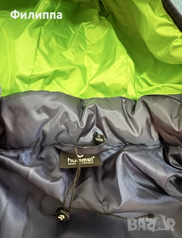Ново Детско зимно яке Hummel, 12 год., снимка 5 - Детски якета и елеци - 52889802