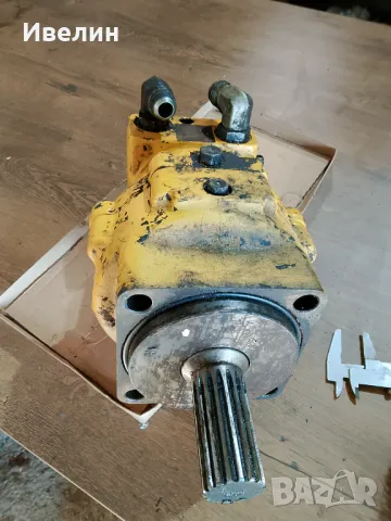 Хидромотор за мини челен товарач Gehl