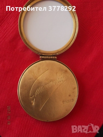 Пудриера на Mignot Boucher Paris от от серията Germandree, от началото на миналия,закупена от Париж, снимка 3 - Антикварни и старинни предмети - 52025273