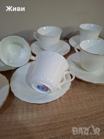 Сервиз за кафе от фин костен порцелан!, снимка 2 - Сервизи - 53785837