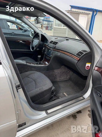 Mercedes-Benz E 200 Kompressor, снимка 9 - Автомобили и джипове - 53563855