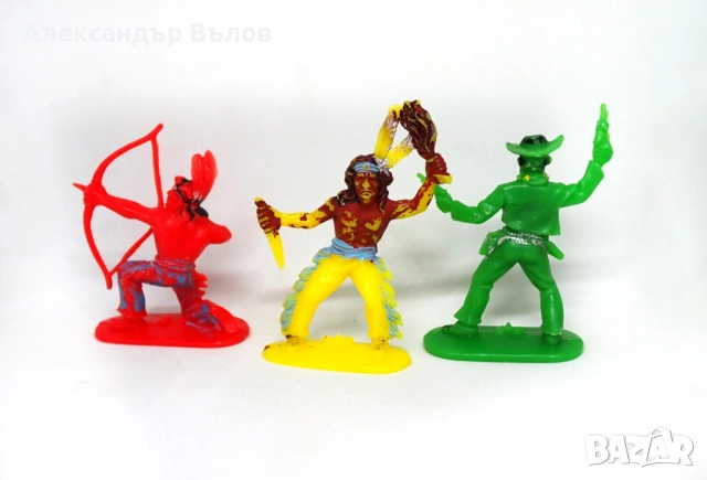 Комплект 5 Индианци Каубои Стари Играчки Соца Западна Германия Фигурки Играчки, снимка 4 - Други ценни предмети - 52704910