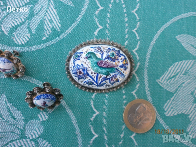 Автентичен комплект 