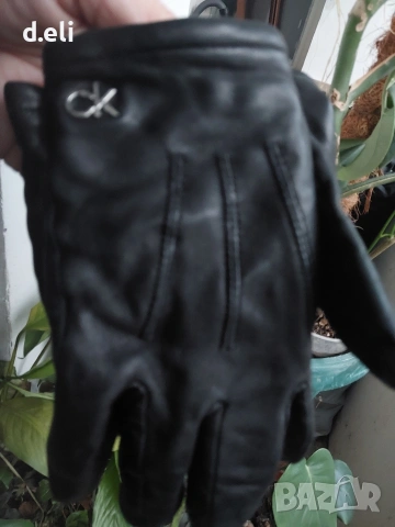 Calvin Klein Original Size L 100% Агнешка кожа. Страхотни ръкавици , снимка 2 - Ръкавици - 53064007