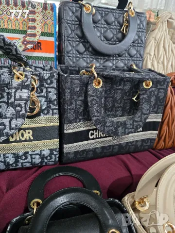 дамски чанти Dior, снимка 2 - Чанти - 48748618