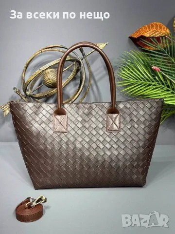 Bottega Veneta Елегнатна Дамска Чанта Тип Торба С Емблематична Плетка Intrecciato Код SEM-387, снимка 4 - Чанти - 55865712