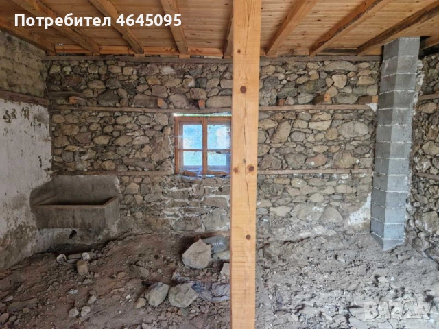 Двуетажна къща с двор и гледка към Балкана – село Тъжа, снимка 5 - Къщи - 52337664