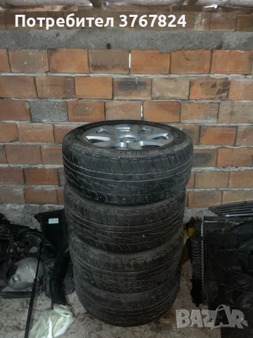 Продавам джанти 17-ки със зимни гуми за Мерцедес
