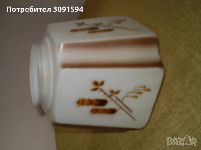 Винтидж стар ART DECO бежов, кафяв стъклен абажур, 30-те години на миналия век, многоъгълен оребрен , снимка 4 - Антикварни и старинни предмети - 50198782