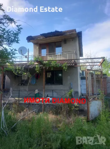 Двуетажна вила в село Обручище общ. Гълъбово