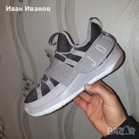 оригинални маратонки Jordan Trainer Pro Series  номер 42,5-43, снимка 5 - Маратонки - 43370528