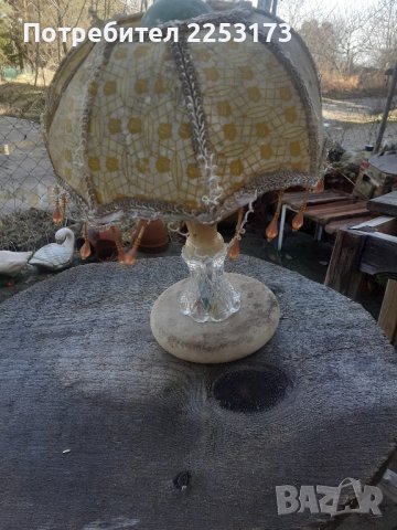 Стар полилей за маса